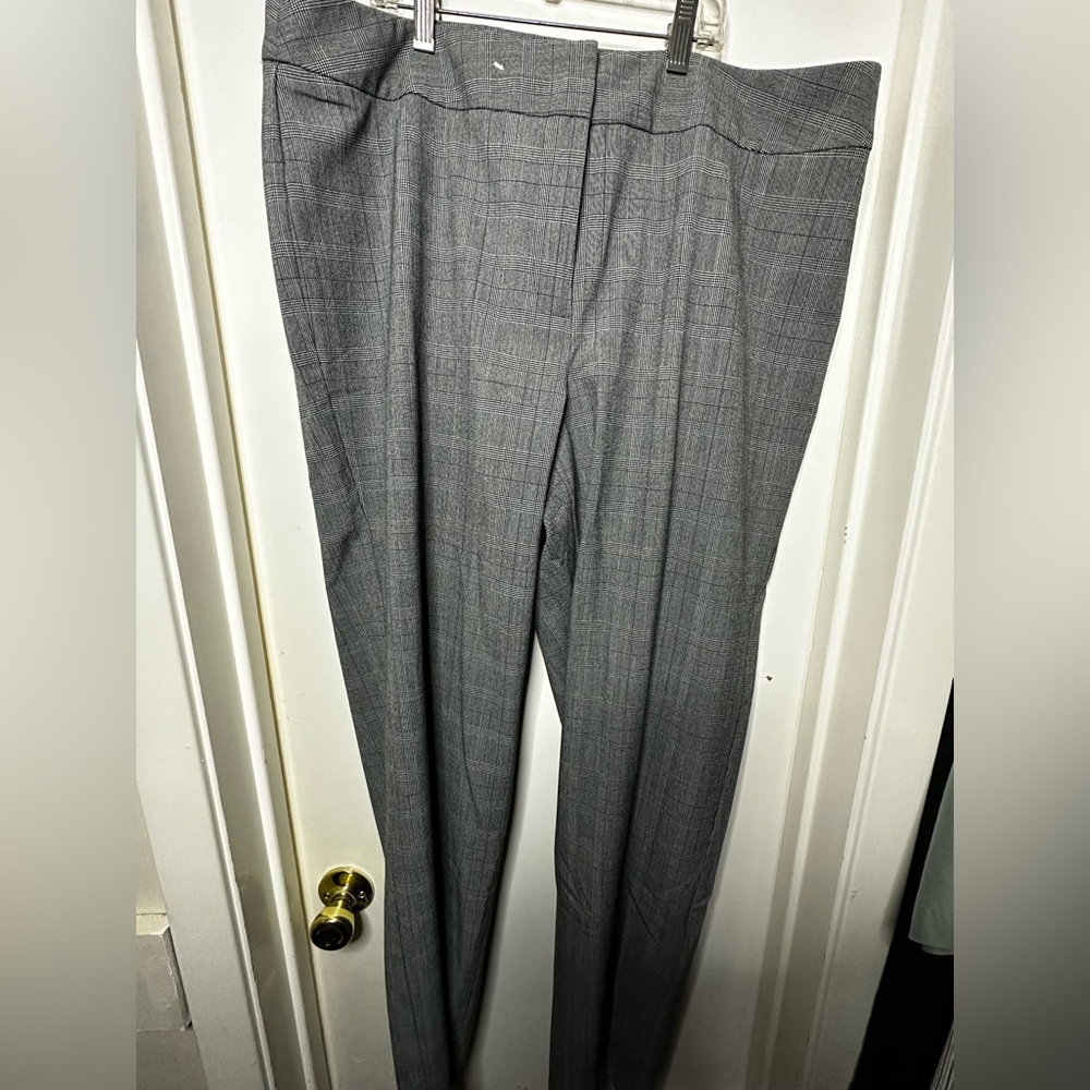 Gray pattern pants - Picture 3 of 4